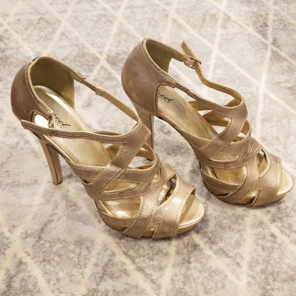 Sweet Five Five 4 Champagne Stilettos